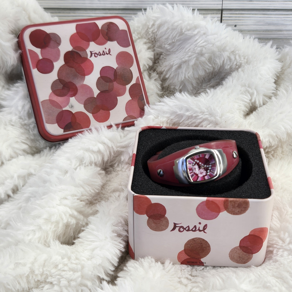 Fossil Women's Retro Red Watch with Pink Floral Dial with Limited Edition Tin